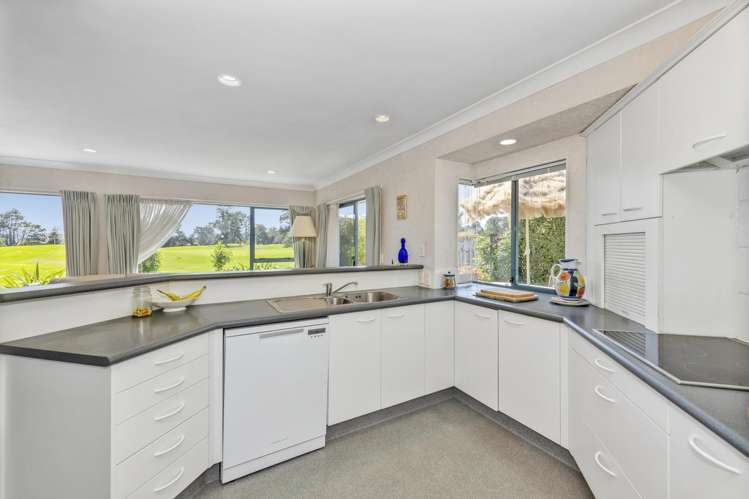 2/41 West Fairway Golflands_7