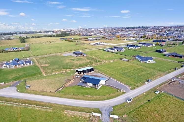 12 Meadowlands Green Allenton_33