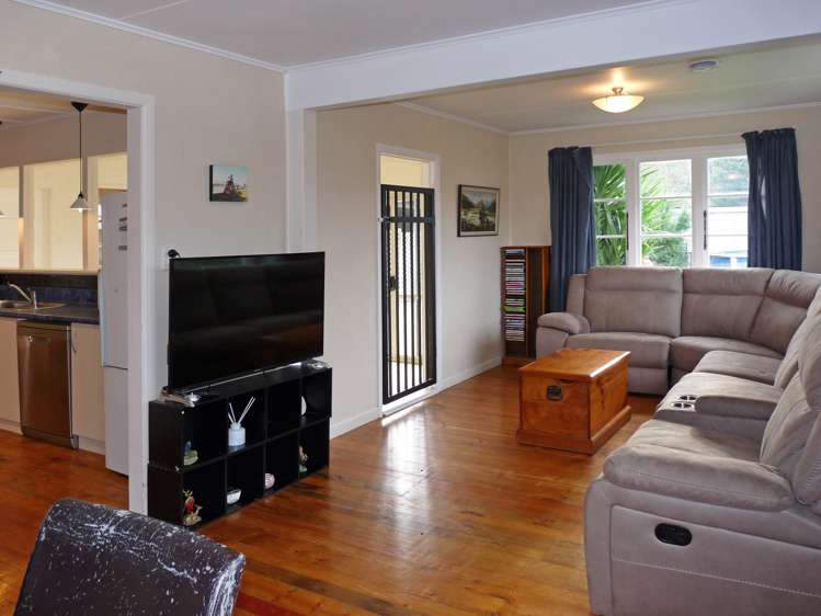 209 Whitby Road Wakefield_8