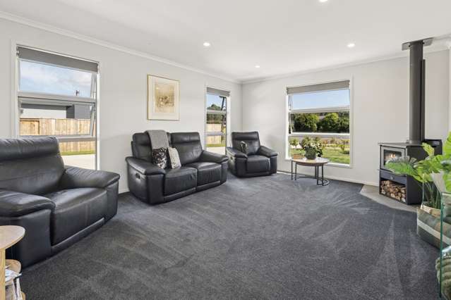 1 Kahikatea Drive Kinloch_3
