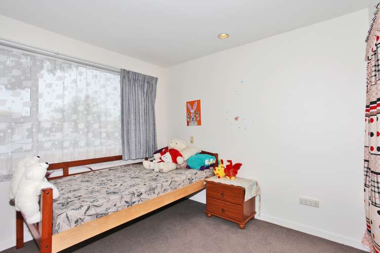 7 Gibson Drive Hornby_11