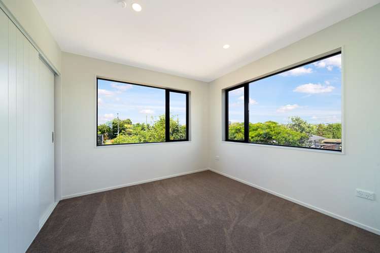 3A Cobham Crescent Kelston_21