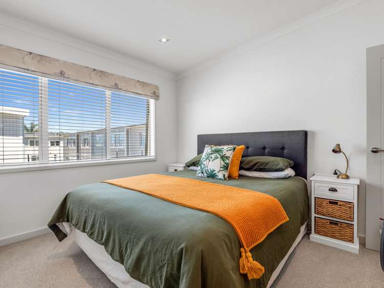 5 Eaves Bush Parade Orewa_7