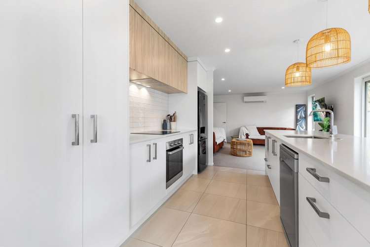 83 Hills View Drive Papamoa_8