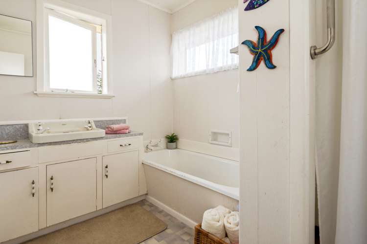 109 Old Wairoa Road Papakura_11