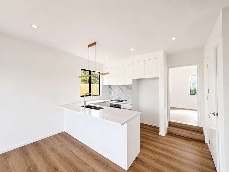 49 Centorian Drive Windsor Park_4
