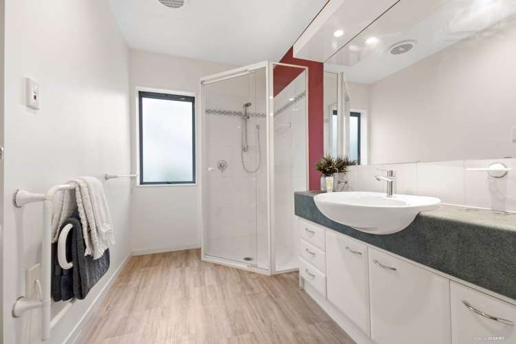 3 Larkin Place Somerville_12