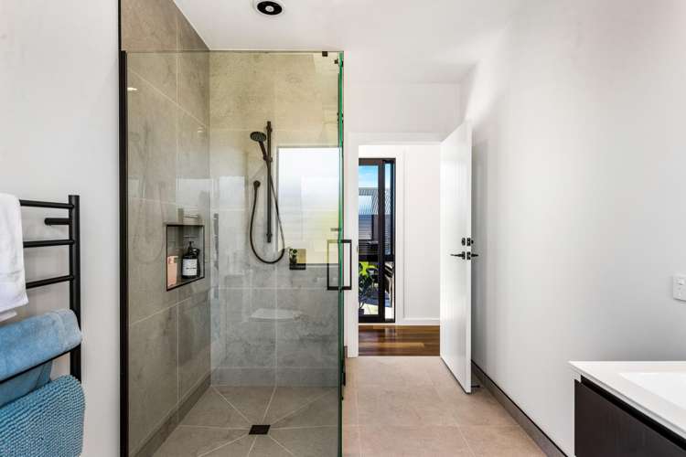 48 Ngaru Crescent Wharewaka_17