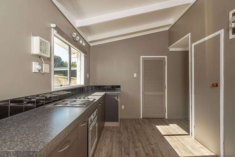 38 Taumatawiwi Street Opononi_10