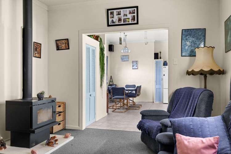 424 Massey Street Akina_13