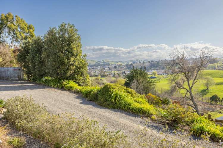 89 Tiffen Lane Waipawa_17