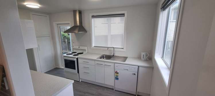 5 Bay Drive Titahi Bay_1