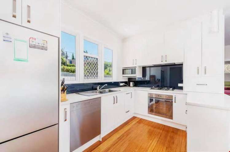 47 Northboro Road Belmont_9