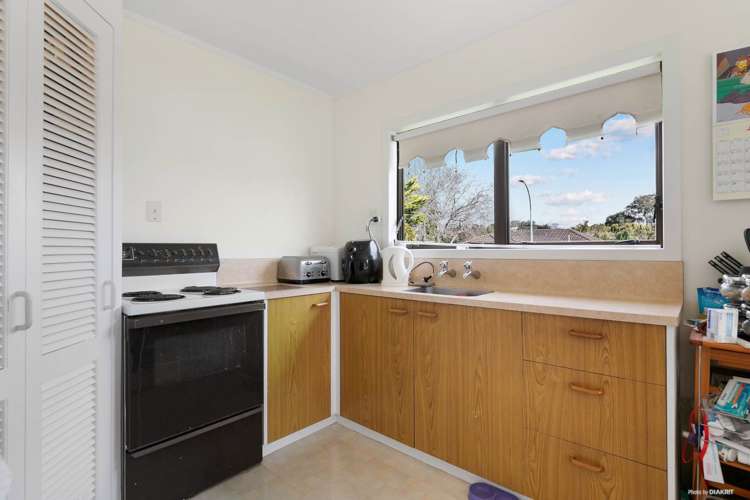 83 Kervil Avenue Te Atatu Peninsula_14