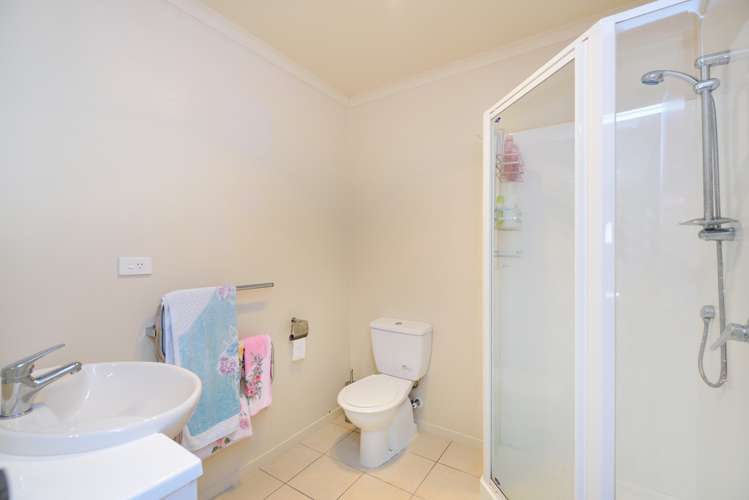 217 Alec Craig Way Gulf Harbour_16