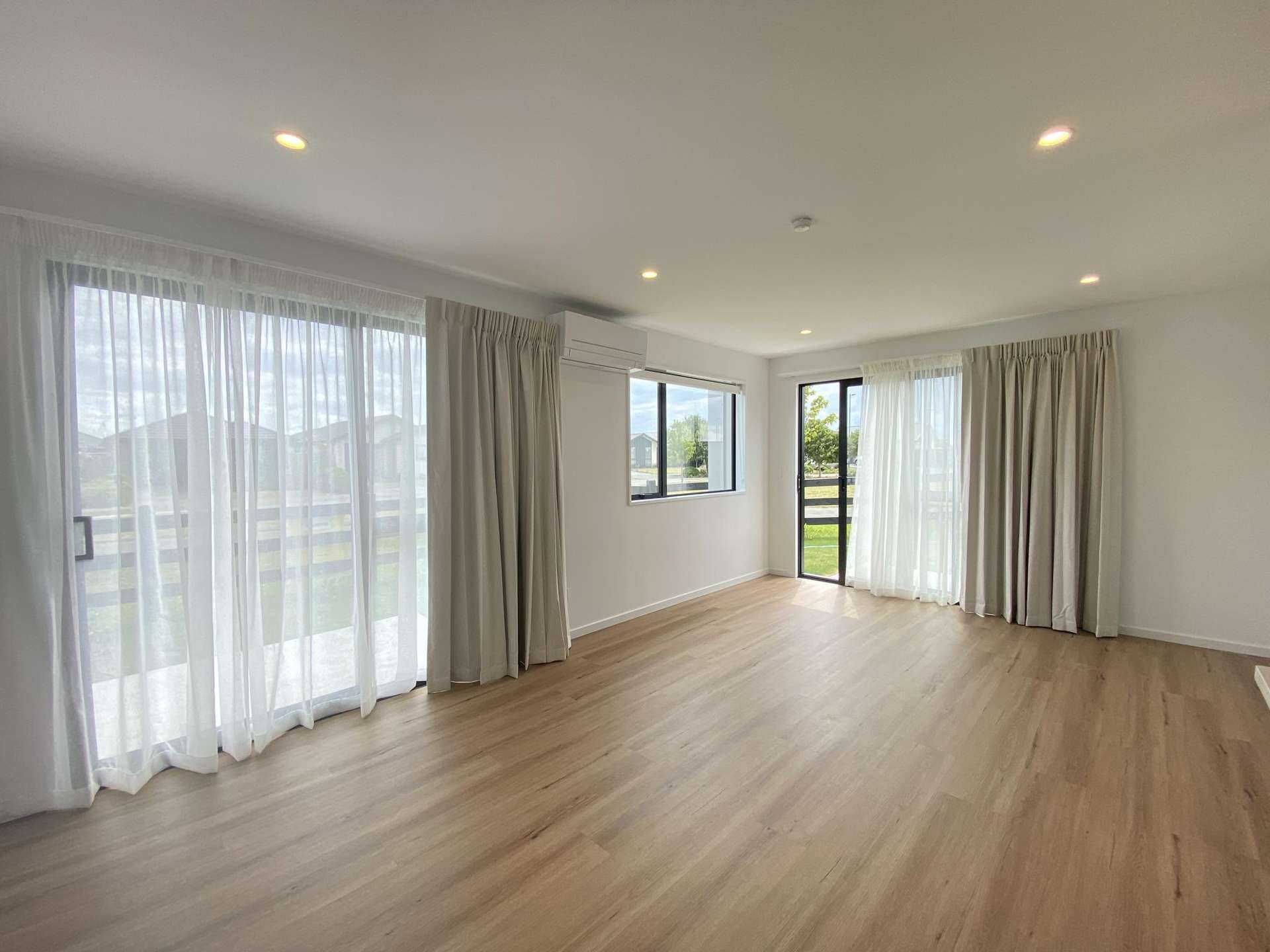 8/50 Broadway Parade Rolleston_0