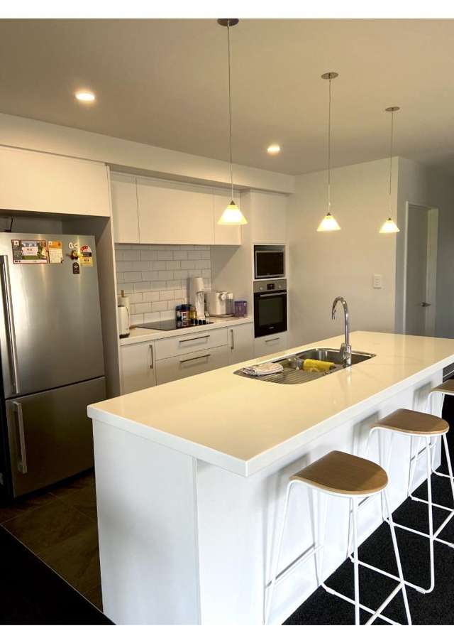 6 Gurners Lane 1476_2