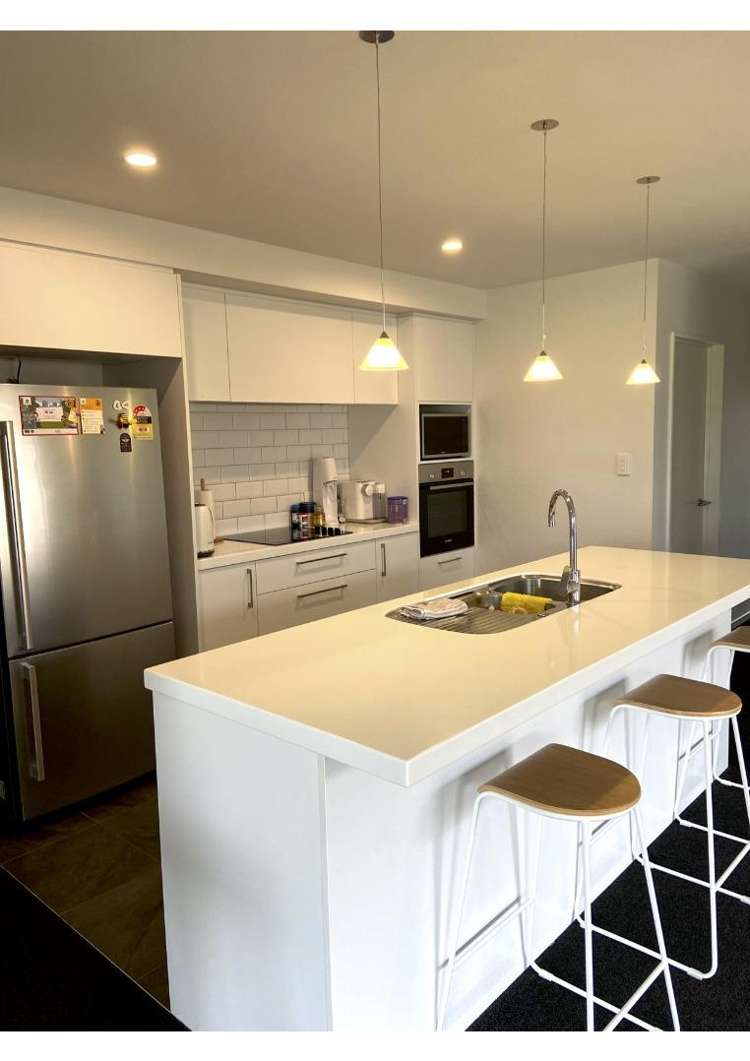 6 Gurners Lane 1476_2