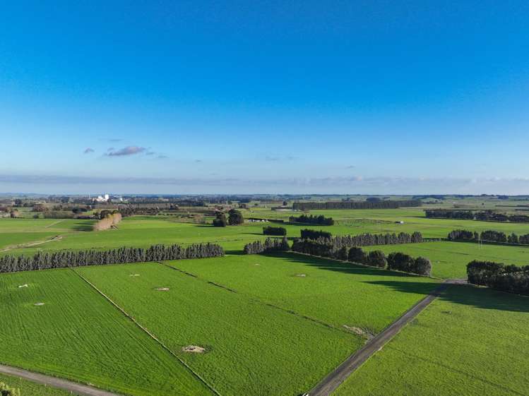 846 Pioneer Highway + 116 and 172 Ota Creek Road Edendale_4