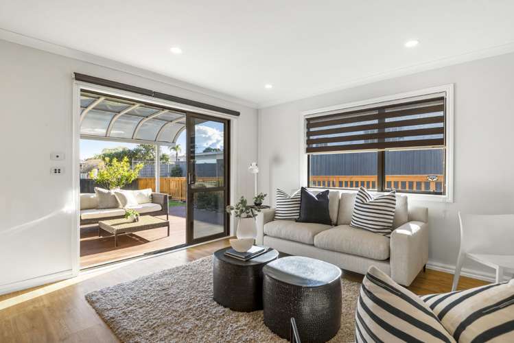 66A Marine Parade Mellons Bay_16