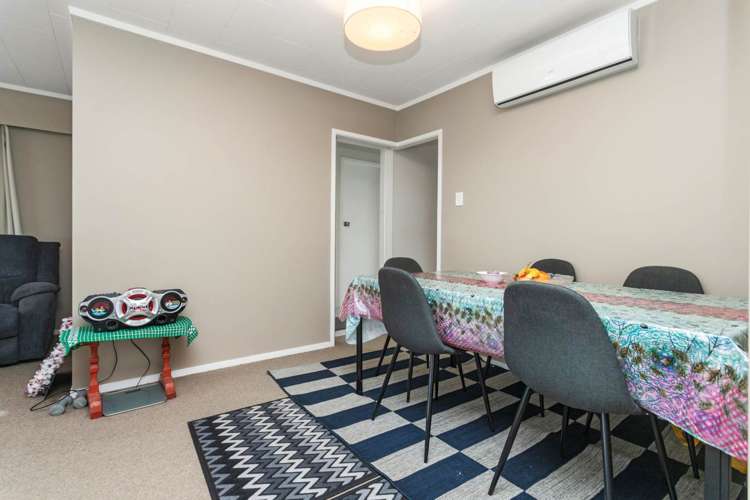 2 Rehia Road Massey_5