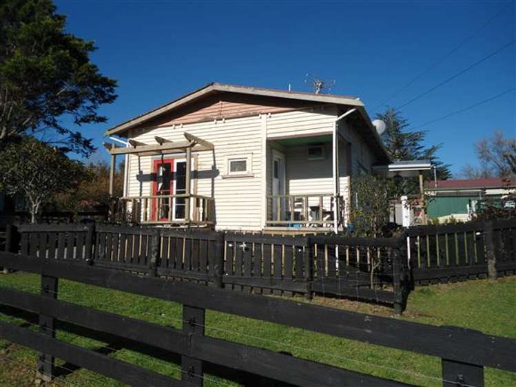 20 Seddon Street Waikino_8