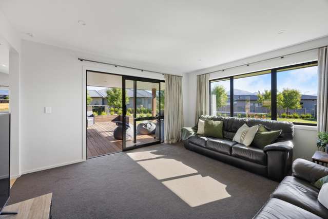 6 Rua Street Albert Town_4
