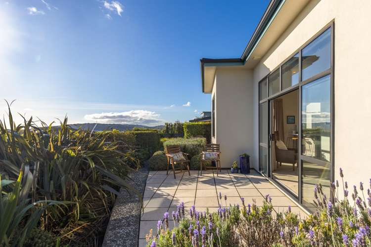 26 Milford Street Aotea_22