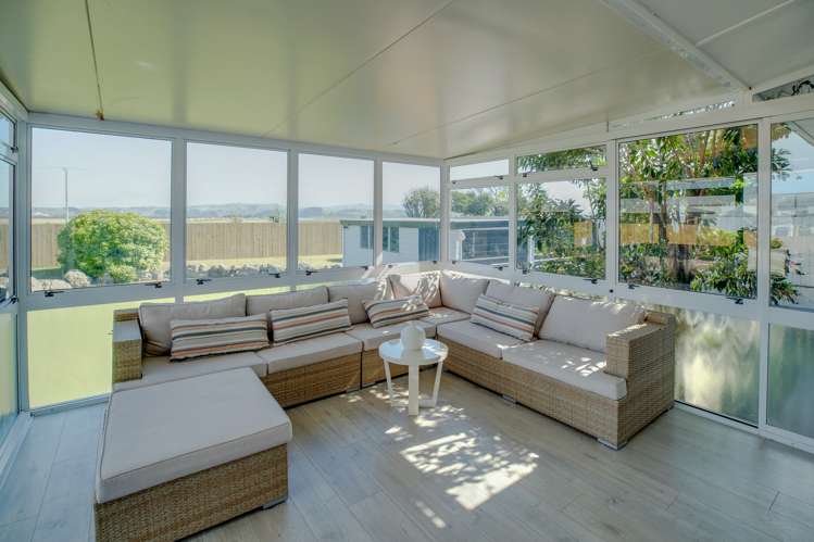98 The Esplanade Westshore_6