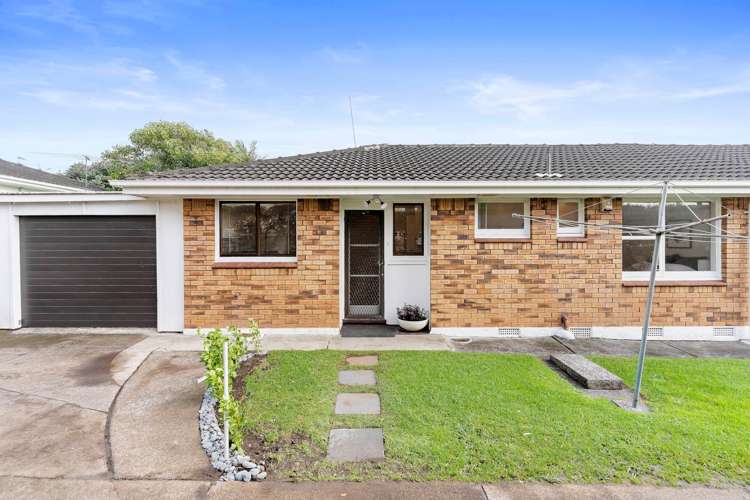 2/4 Shackleton Road Mount Eden_14