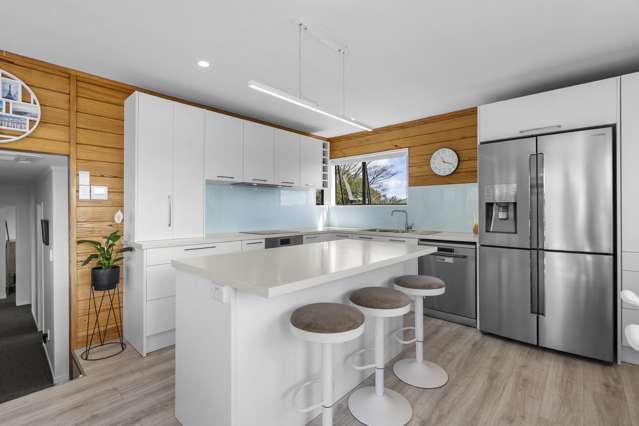 7a Huia Avenue Forest Lake_1