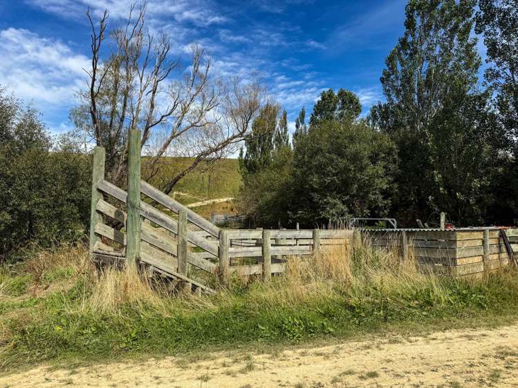 175 Stirling Road Waikaia_11