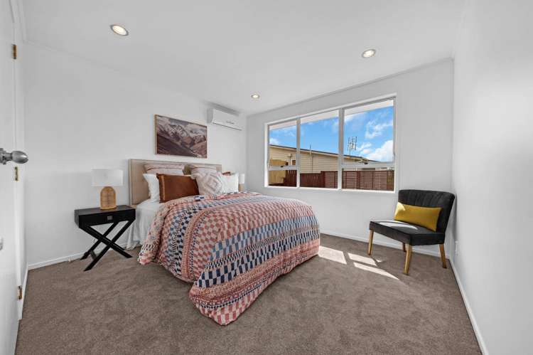 6 Celeste Place Totara Vale_18