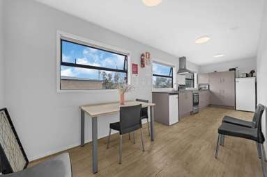 6/64A Rosella Road_3