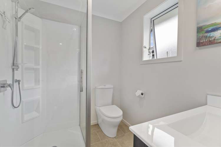 8 Paioke Street Waikanae_5
