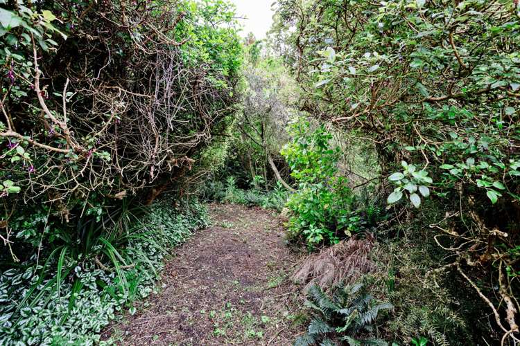 146 Oreti Road Otatara_33