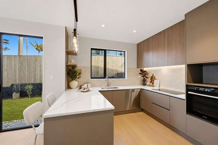 17C Rock Isle Road Torbay_5