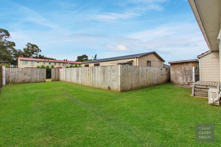 16 Clarkson Crescent Otara_10