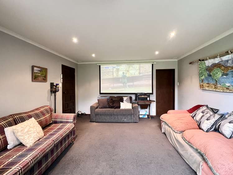 203 Curran Road Otatara_9
