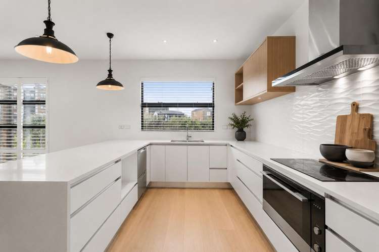 185 Jack Lachlan Drive Beachlands_11