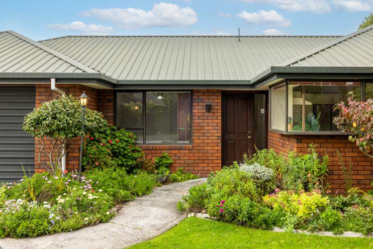 12 De Bloge Place Burwood_15