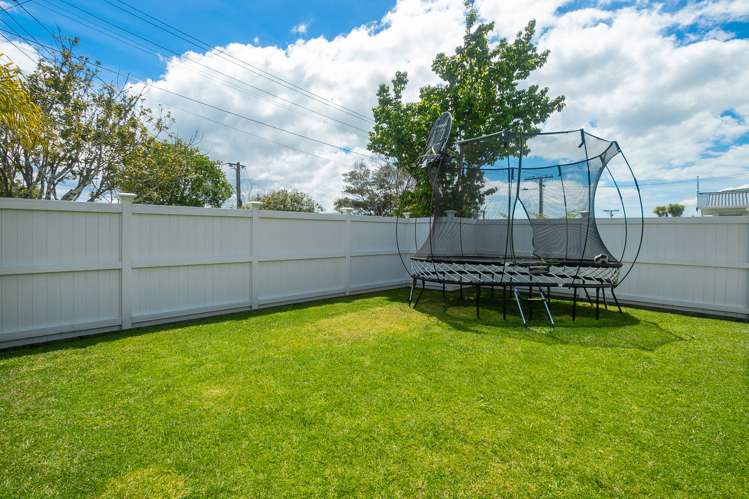 59 Wainui Avenue Point Chevalier_18