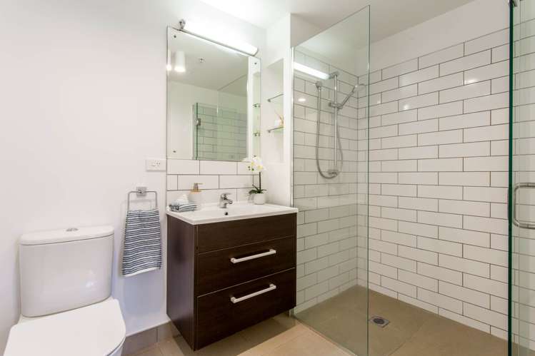 2A/4A Auburn Street Takapuna_13