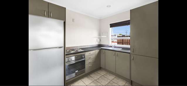 8A Ford Street Hamilton East_4