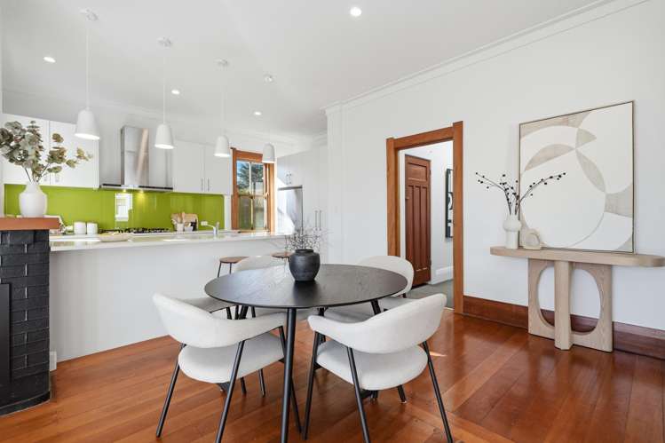 14 Hardley Avenue Three Kings_9