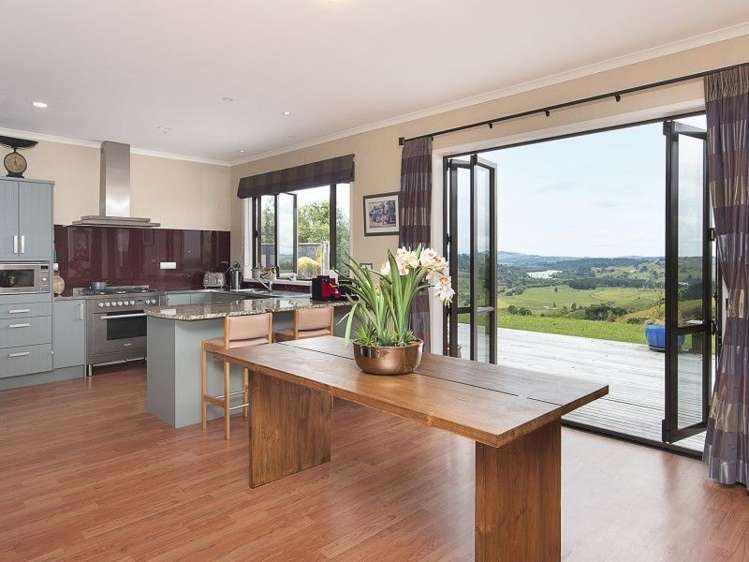 402 Highway Pukekawa_1