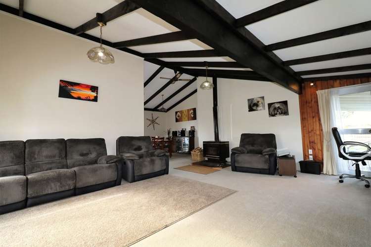 28 Charles Street Carterton_5