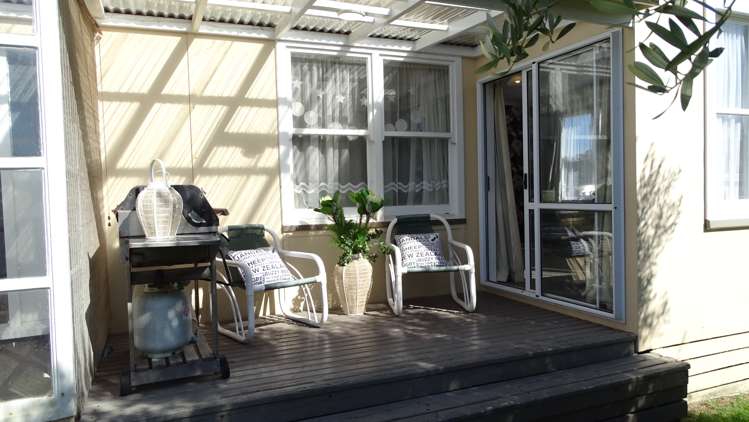 79 Kahukura Avenue Waitarere Beach_10