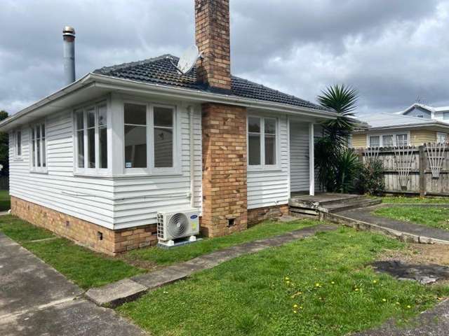 13 Flanshaw Road Te Atatu South_2