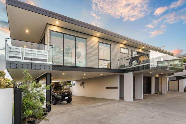 3a William Bayes Place Red Beach_11